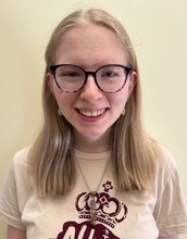 Image of lab member Sophie Giles.